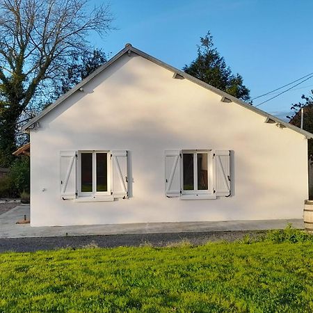 La Bourgandie Englesqueville-la-Percee Exterior photo